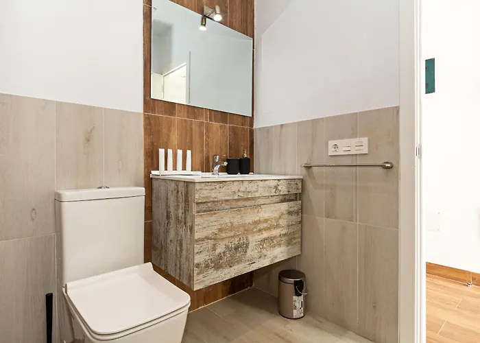 Modern House - Renovated & Cozy Apartamento *